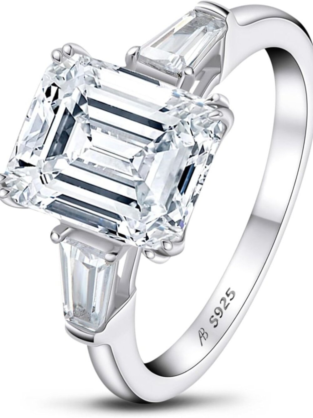 Elegant 3-Stone Cubic Zirconia Ring in 925 Sterling Silver for Women